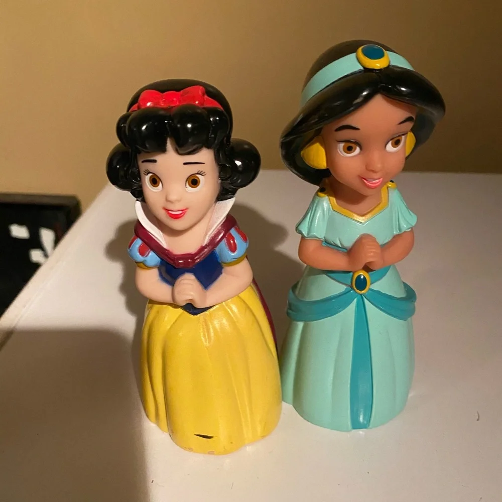 Set of 8 princess Disney
